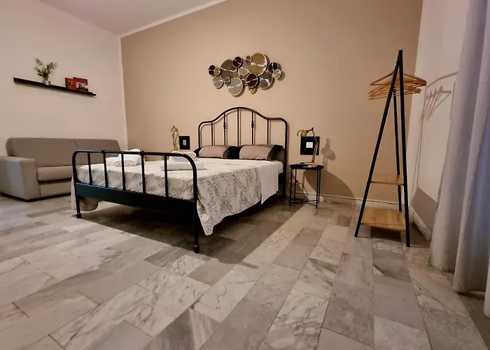 Due Minuti A Piedi شقة