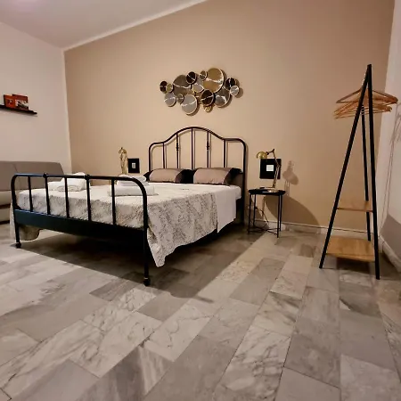 Due Minuti A Piedi Apartment